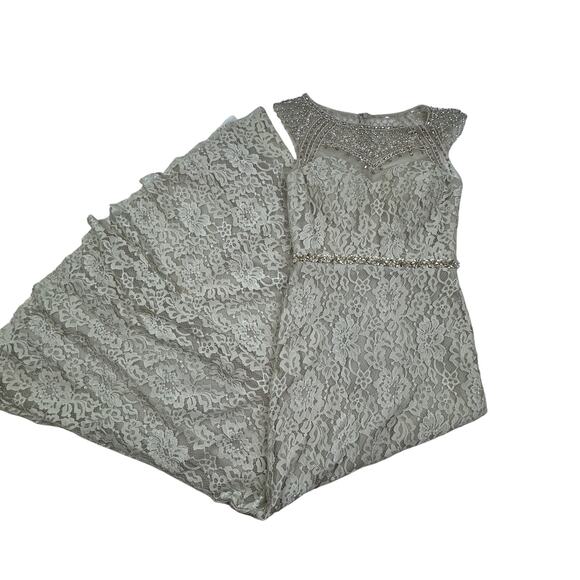 Cameron Blake Beige Neutral Full Length Lace Gown With Beaded Detail Women's 4 - Picture 1 of 13